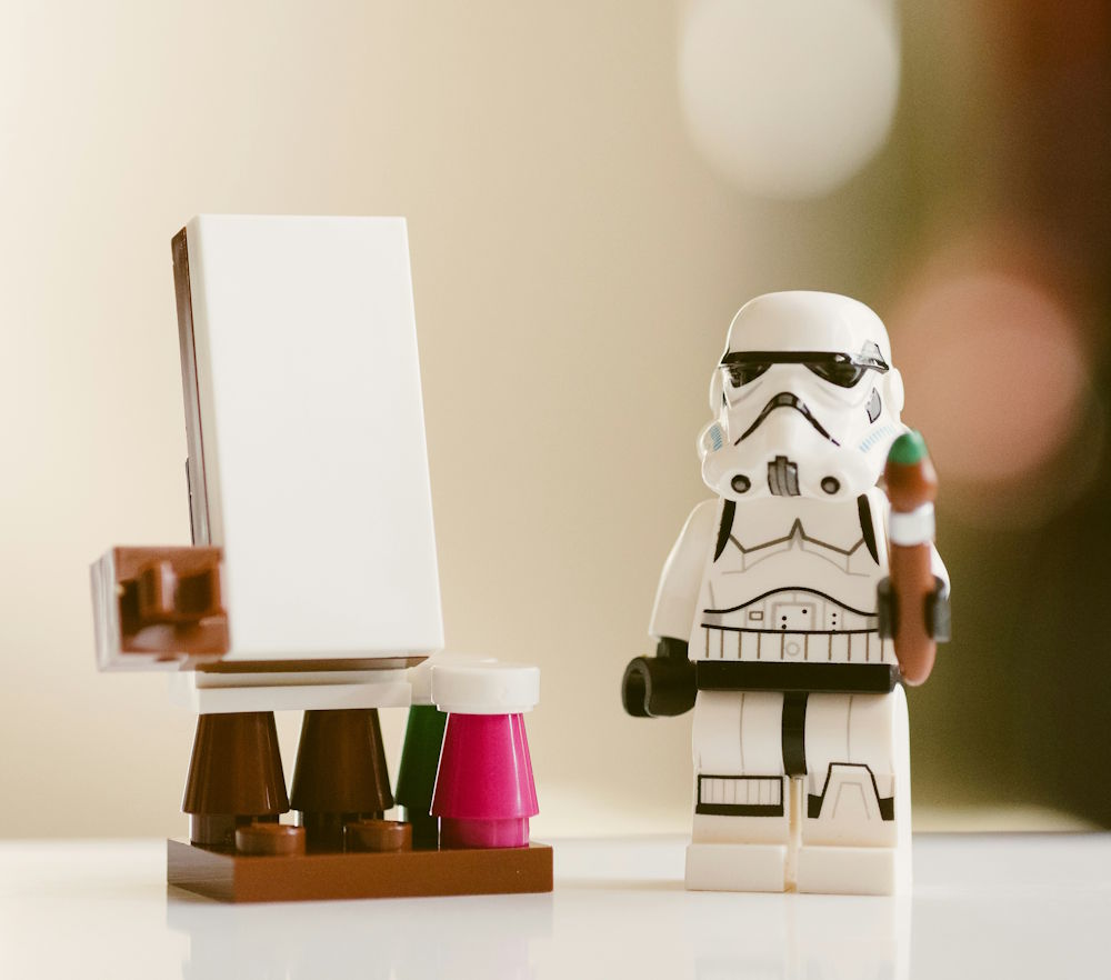 What makes a great team building facilitator